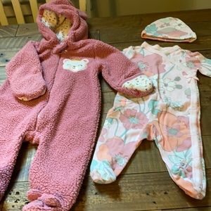 2 outfits size 3 months